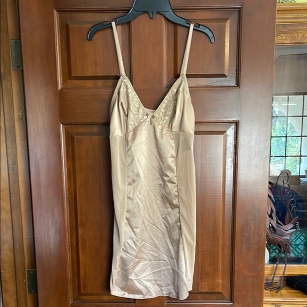 Body Beautiful Elegant Beige Slip Dress size large